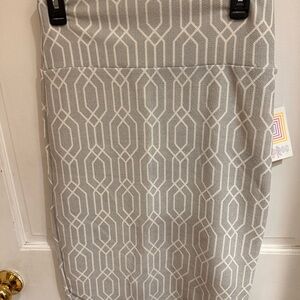 LuLaRoe Gray Geometric Pencil Skirt